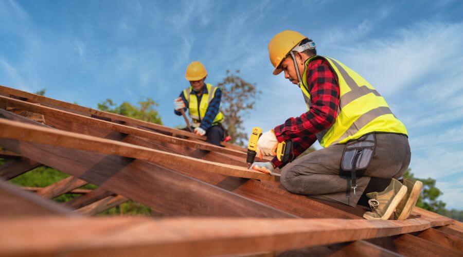 Professional gutter cleaning in Vernon, AZ